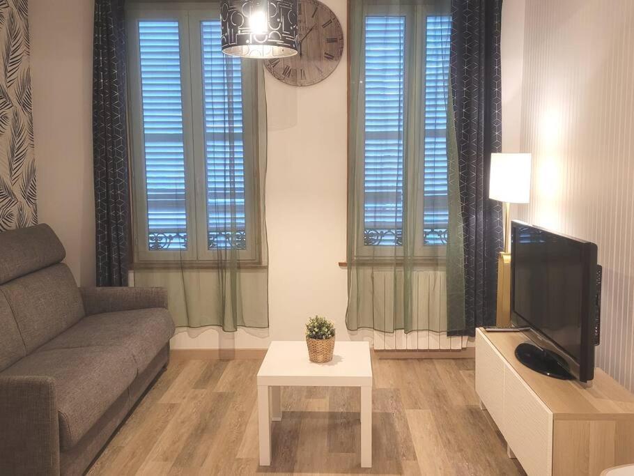Apartamento Le Paseo Troyes Exterior foto