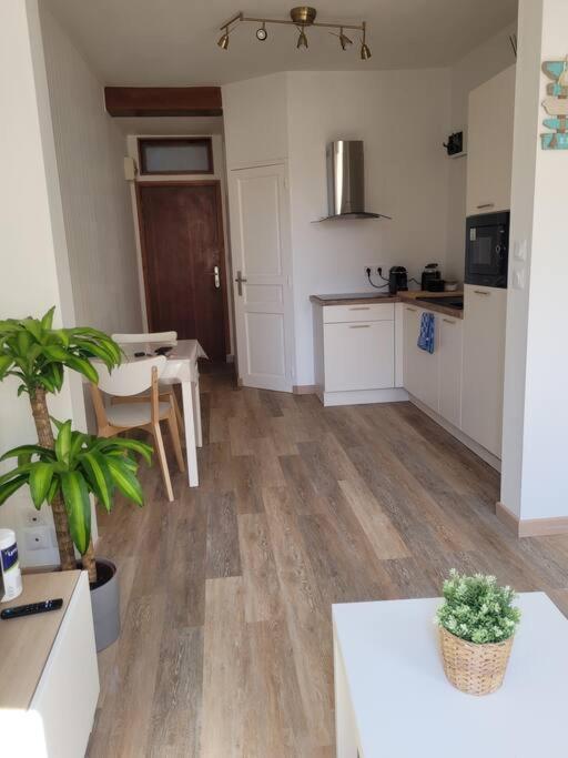 Apartamento Le Paseo Troyes Exterior foto